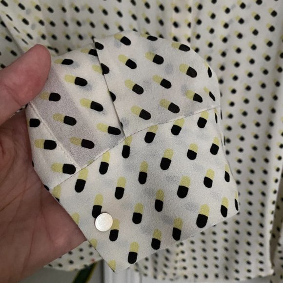 A.L.C. Carolynn ‘Happy Pill’ Silk Buttondown Blouse - Picture 5 of 6